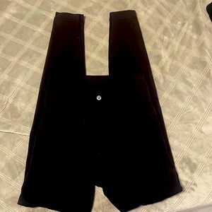 Lululemon Size 6 Wunder Under Highwaisted Leggings